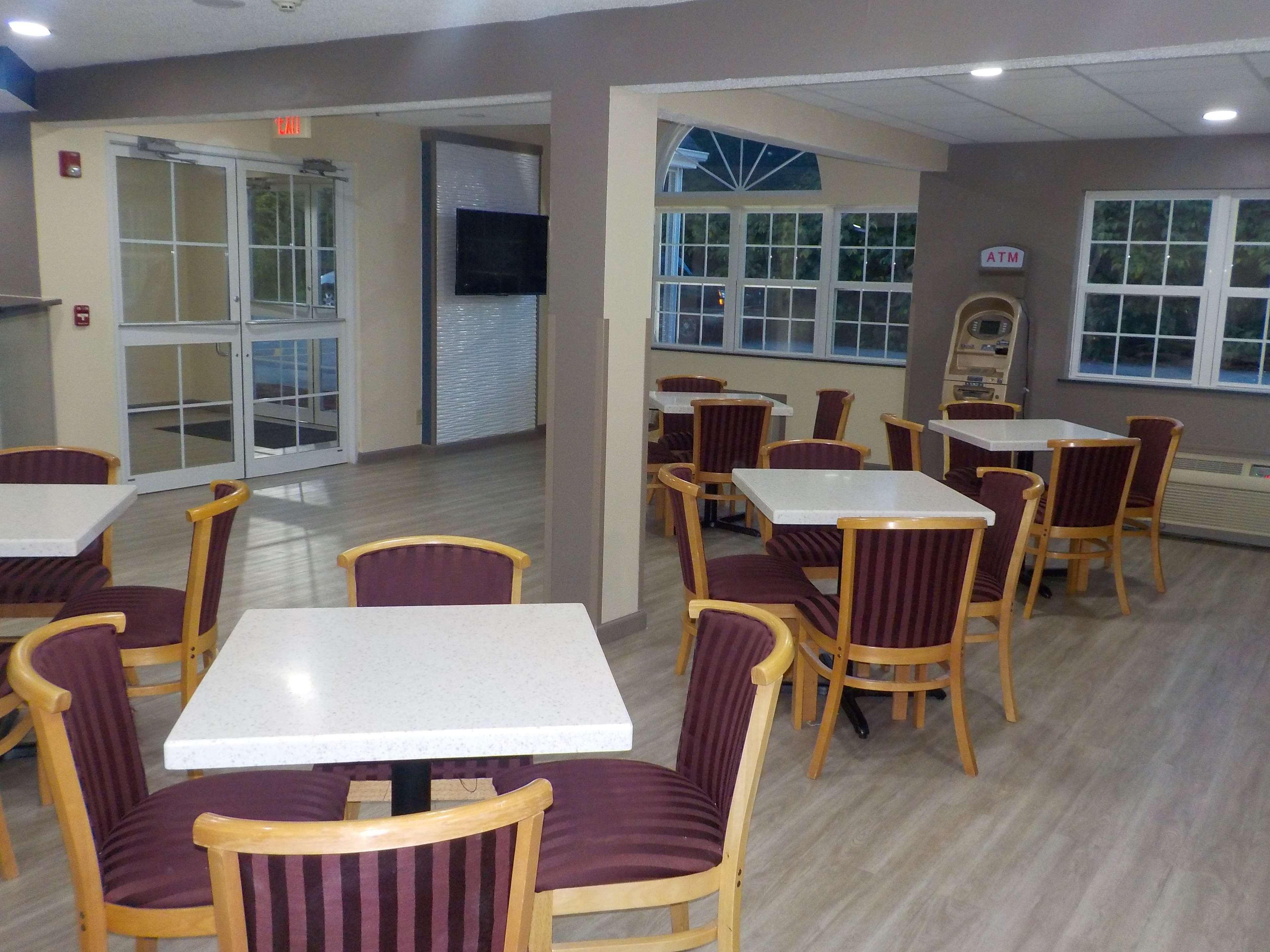 Marienville Mj Inn And Suites מראה פנימי תמונה